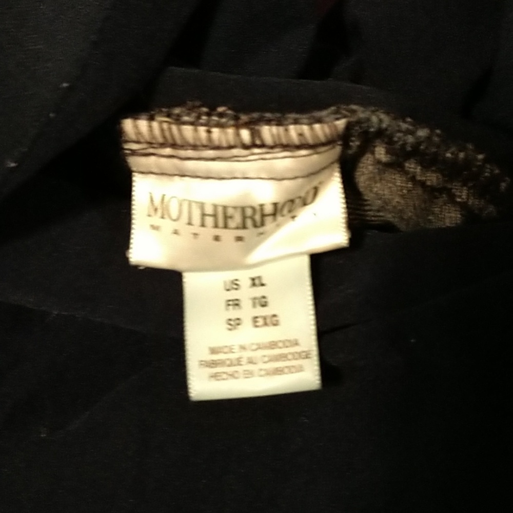 Maternity Capris - Picture 2 of 4